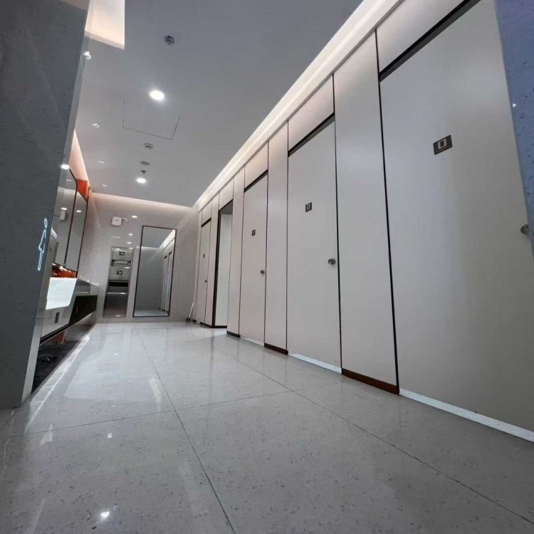 高端蜂窝复合卫生间隔断——月亮岛天街