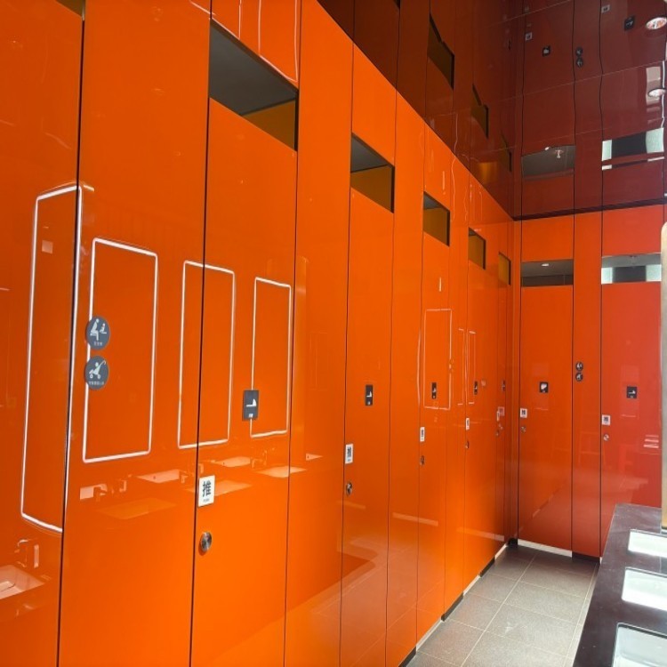 湖南工装优 选｜湖南 HPL 防火板：A 级防火 + 医 疗抗 菌，安 全洁净一步到位